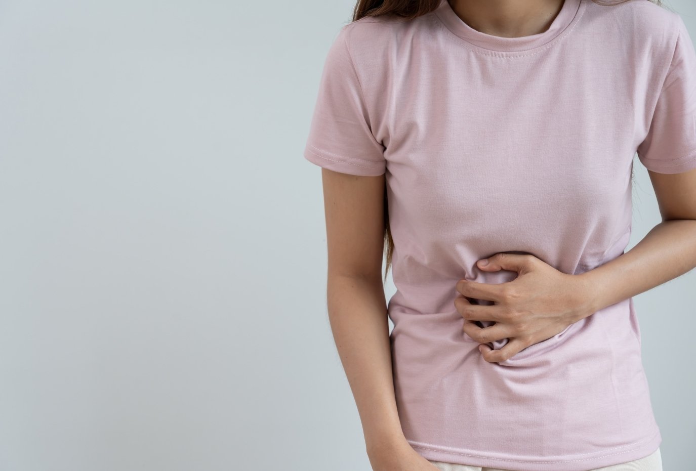 Digestion difficile : les remèdes naturels et rapides pour retrouver un ventre léger